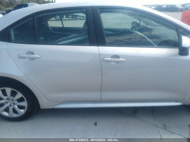 5YFEPMAE0NP288148 Toyota COROLLA LE