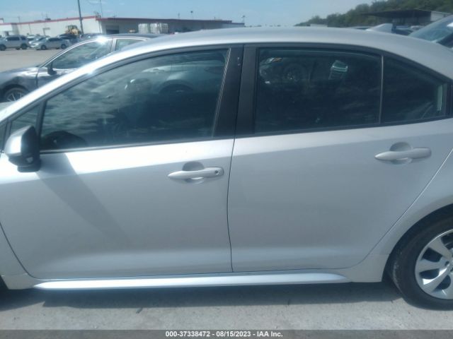 5YFEPMAE0NP288148 Toyota COROLLA LE