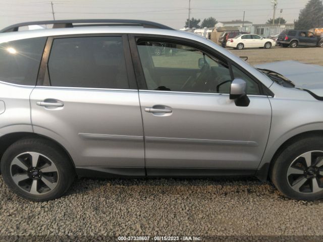 JF2SJAJC8JH520181 Subaru Forester Limited
