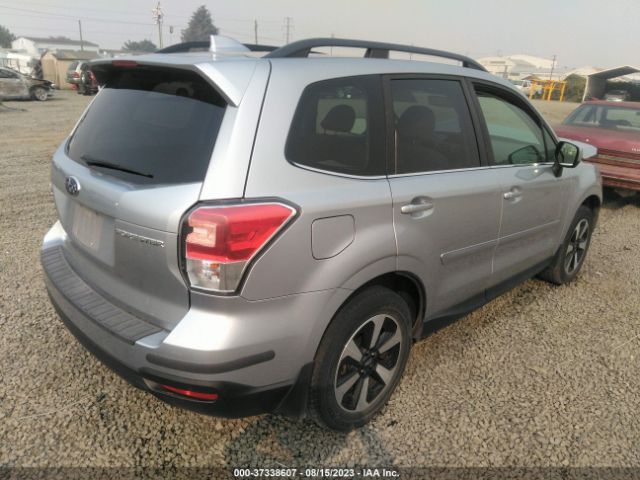 JF2SJAJC8JH520181 Subaru Forester Limited