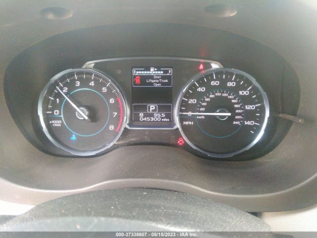 JF2SJAJC8JH520181 Subaru Forester Limited
