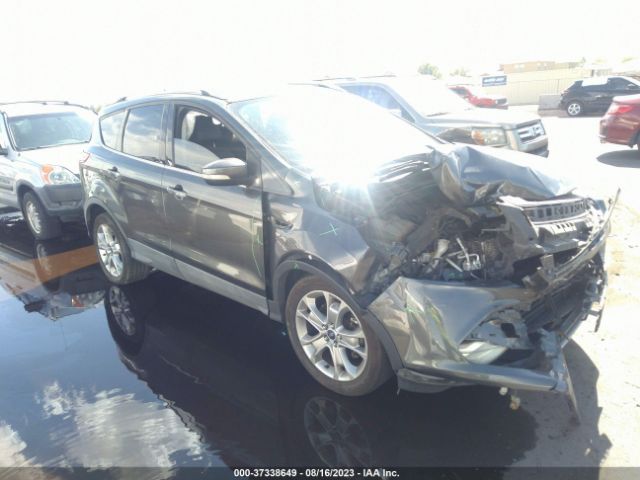1FMCU9JX5FUA17956 Ford Escape Titanium