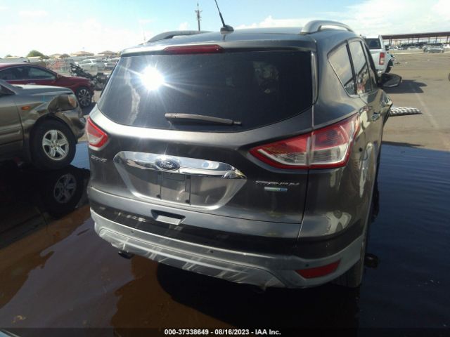 1FMCU9JX5FUA17956 Ford Escape Titanium