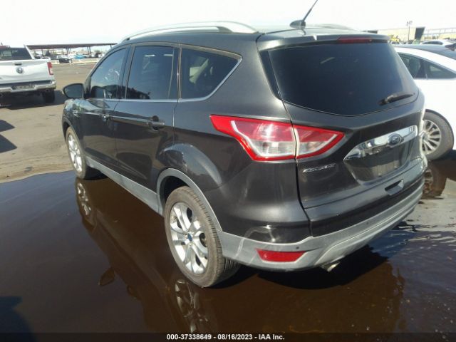 1FMCU9JX5FUA17956 Ford Escape Titanium