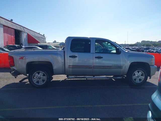 2008 CHEVROLET SILVERADO 1500 LT W/1LT VIN: 3GCEK13M88G172093