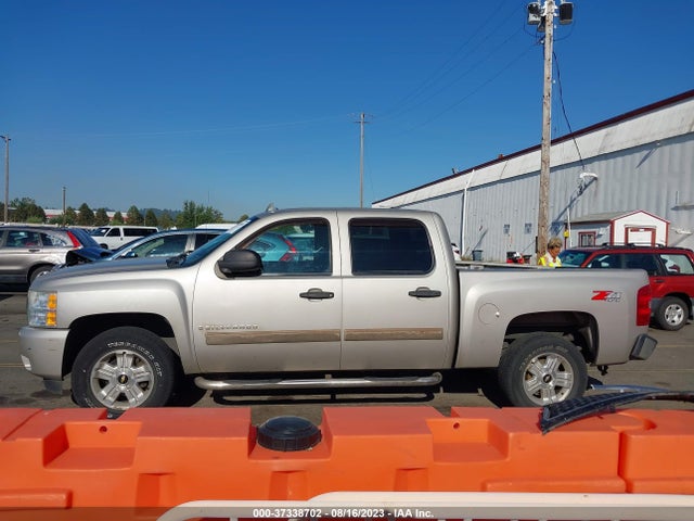 2008 CHEVROLET SILVERADO 1500 LT W/1LT VIN: 3GCEK13M88G172093
