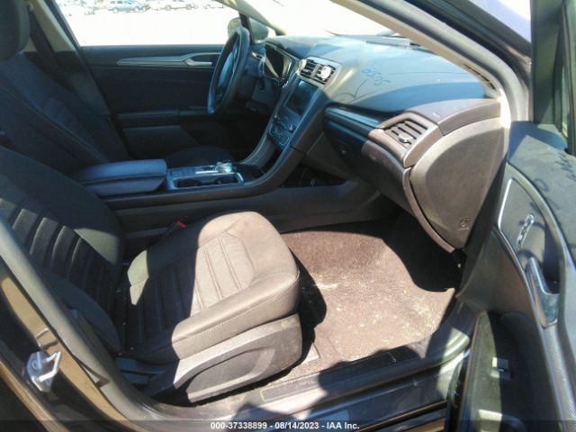3FA6P0HD1LR149895 Ford FUSION SE