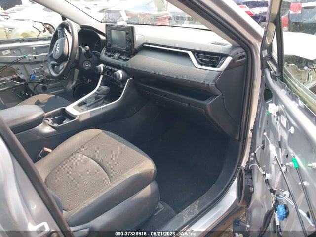 Toyota RAV4 LE 2020 2T3G1RFV2LC068725 Image 12