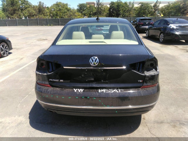 1VWBT7A32HC011008 Volkswagen Passat 1.8t Se