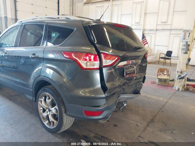 1FMCU9J93FUB08161 Ford Escape Titanium