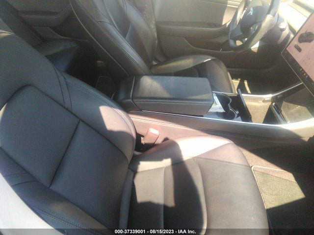 Tesla Model 3 Long Range 2018 5YJ3E1EB9JF062952 Image 5
