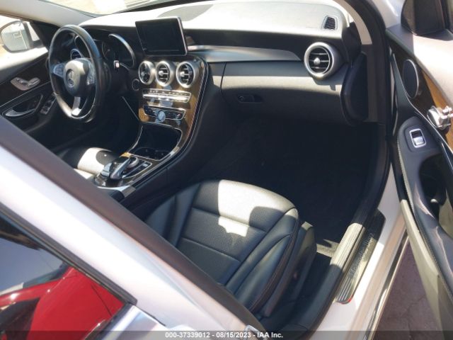 55SWF4JB3GU126525 Mercedes-Benz C-class C 300