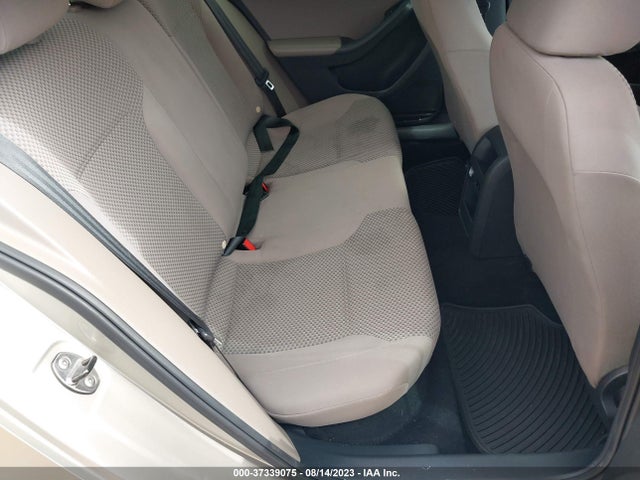 3VW1K7AJ3EM321773 Volkswagen Jetta Sedan S