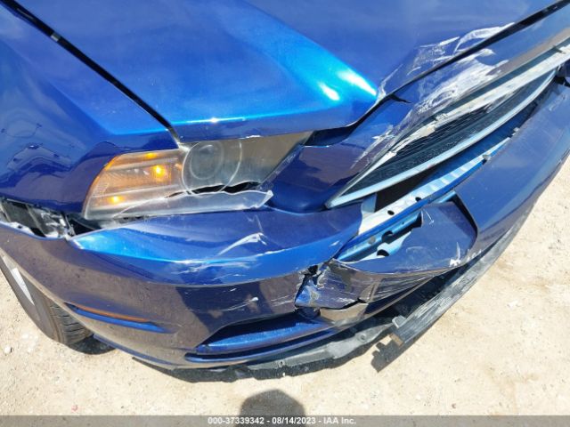 1ZVBP8AM7E5268569 Ford Mustang V6