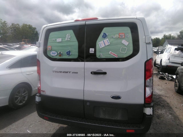 Ford Transit-250 2019 1FTYR1ZM1KKB21695 Image 16