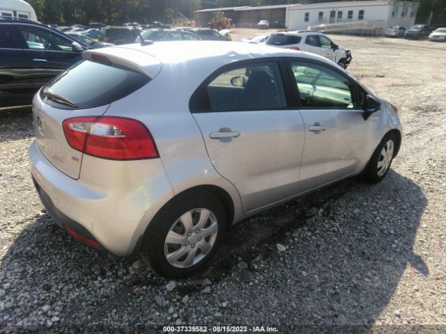 KNADM5A35E6410712 KIA RIO LX