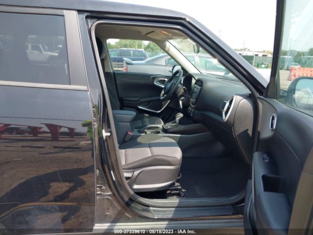 KNDJ23AU3M7147752 KIA SOUL LX