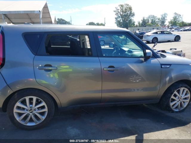 KNDJP3A51J7564793 KIA SOUL +