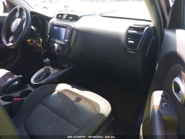 KNDJP3A51J7564793 KIA SOUL +