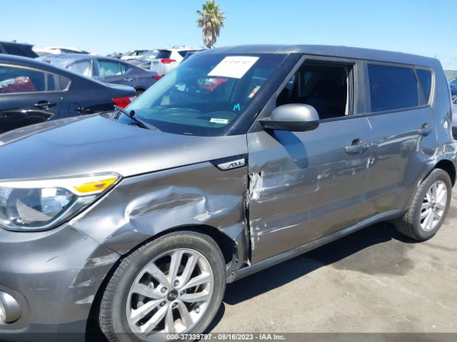 KNDJP3A51J7564793 KIA SOUL +