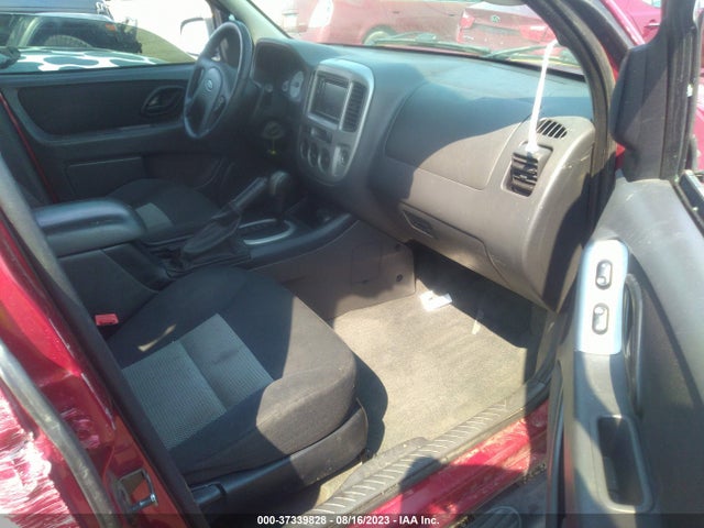 2007 FORD ESCAPE XLT VIN: 1FMCU93147KA24385