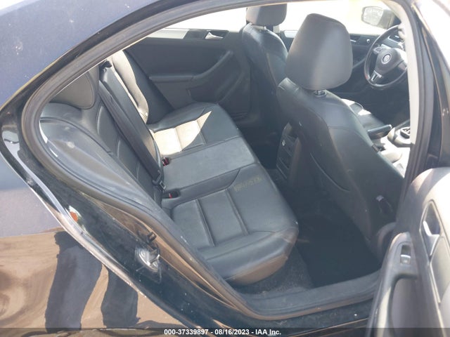 3VWD17AJ8EM370354 Volkswagen Jetta Sedan Se W/connectivity