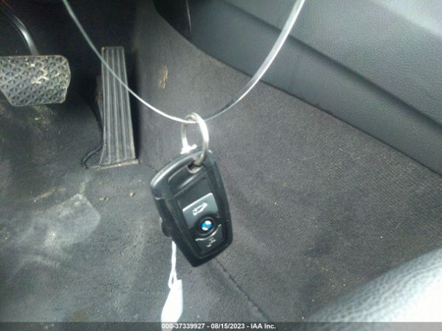 WBA3C3G50FNS75092 BMW 3 Series 320i Xdrive