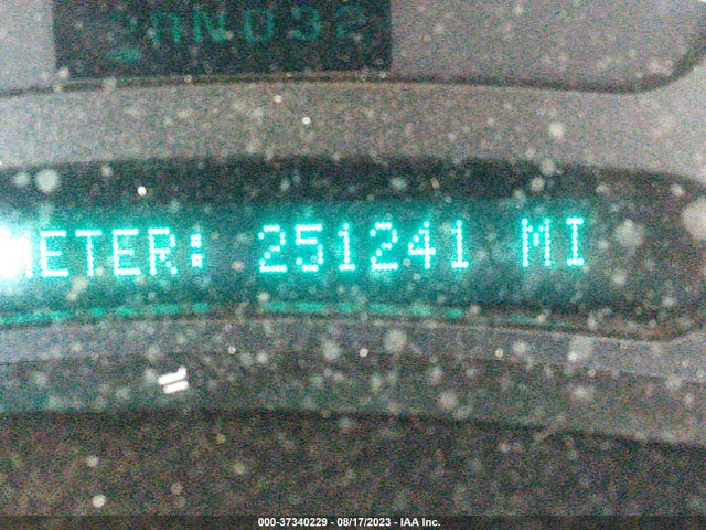 2003 GMC YUKON SLT VIN: 1GKEK13Z23J111880