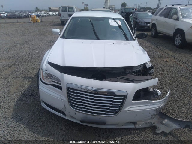 2013 CHRYSLER 300 VIN: 2C3CCAAG4DH551611