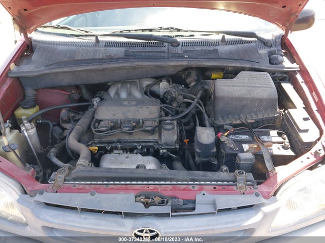 1998 TOYOTA SIENNA LE/XLE VIN: 4T3ZF13C9WU009222
