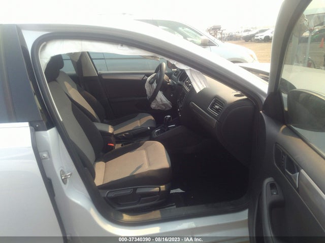 3VW2B7AJ7HM393732 Volkswagen Jetta 1.4t S