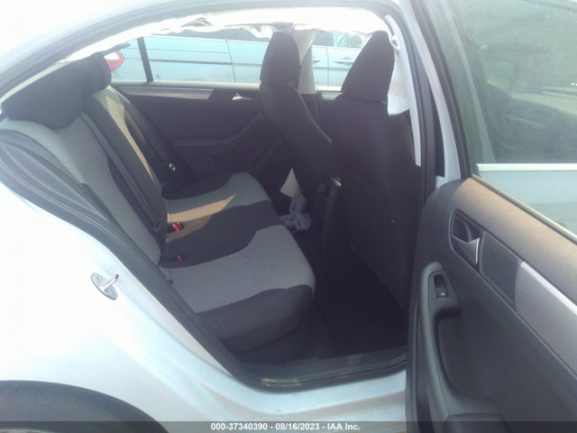3VW2B7AJ7HM393732 Volkswagen Jetta 1.4t S
