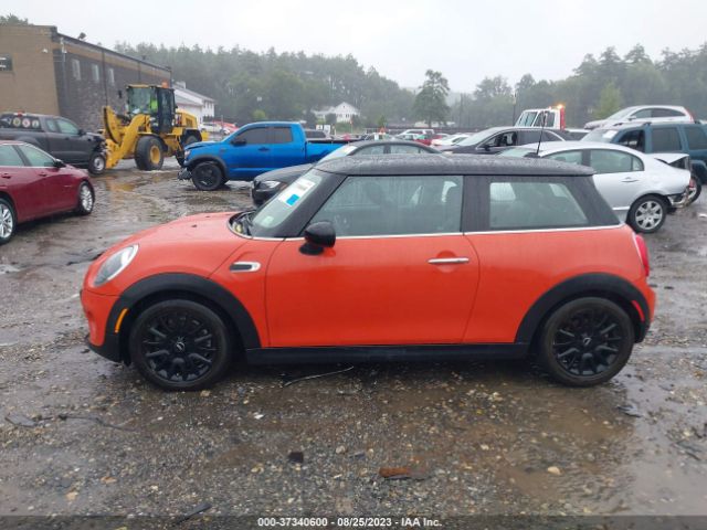 WMWXP5C56K2H95755 Mini Hardtop 2 Door Cooper