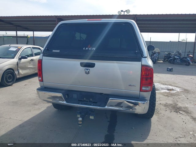2005 DODGE RAM 1500 SLT VIN: 1D7HA18N05J637581