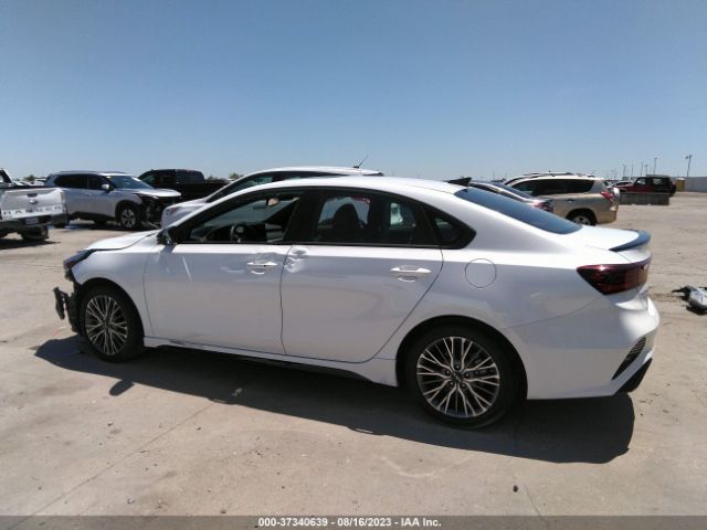 3KPF54AD5NE472147 KIA Forte Gt-line
