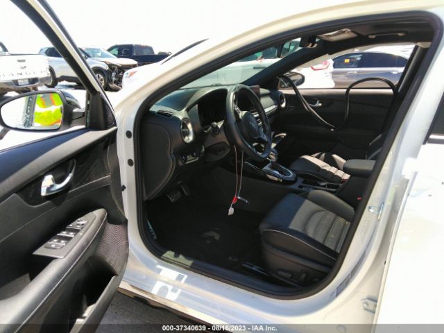 3KPF54AD5NE472147 KIA Forte Gt-line