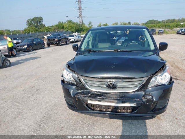2014 VOLKSWAGEN ROUTAN SE VIN: 2C4RVABG6ER134615