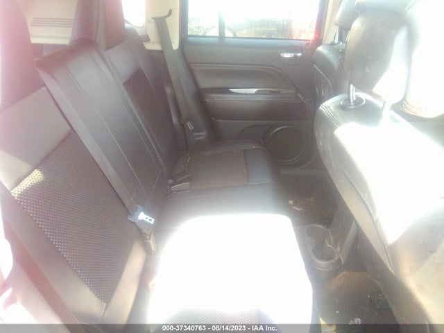 1C4NJCEBXGD651458 Jeep Compass Latitude