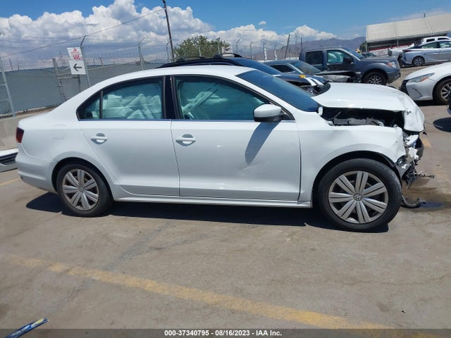 3VW2B7AJ3HM281977 Volkswagen Jetta 1.4t S