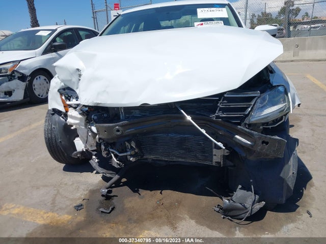 3VW2B7AJ3HM281977 Volkswagen Jetta 1.4t S