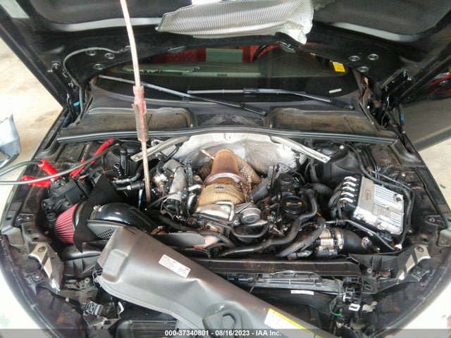 WAUB4AF44JA224975 Audi S4 Premium Plus