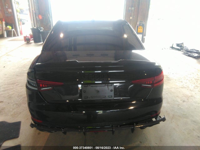 WAUB4AF44JA224975 Audi S4 Premium Plus