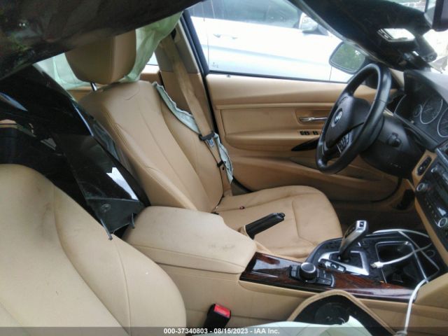 WBA3B1G58ENN90437 BMW 3 Series 320i