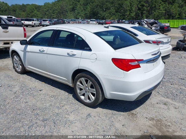 2011 CHRYSLER 200 TOURING VIN: 1C3BC1FB3BN612282