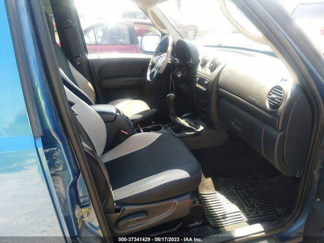 2003 JEEP LIBERTY SPORT VIN: 1J4GL48KX3W704723