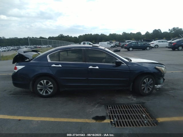 2008 HONDA ACCORD SDN EX VIN: 1HGCP26728A013381
