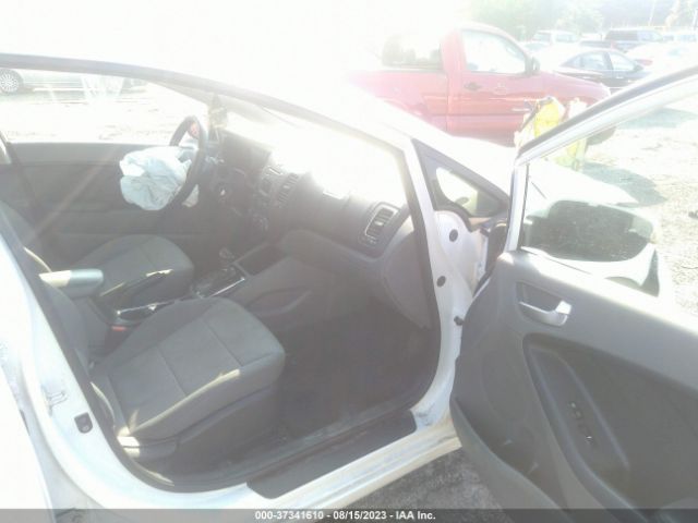 3KPFK4A71HE107634 KIA FORTE LX