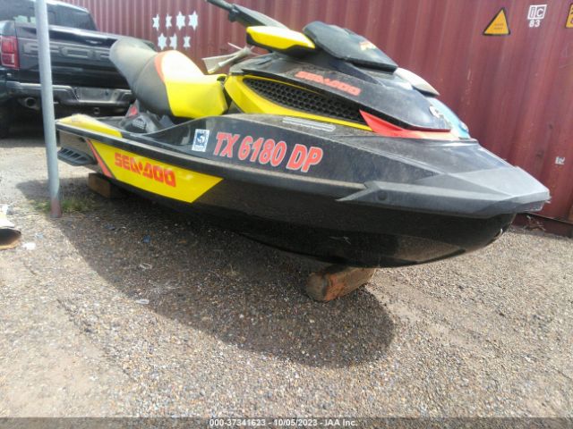 2015 SEADOO SEADOO YDV78424C515     