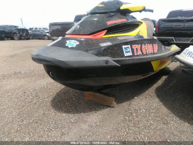2015 SEADOO SEADOO YDV78424C515      Photo 1