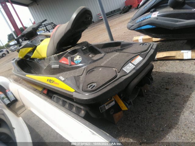 2015 SEADOO SEADOO YDV78424C515      Photo 2